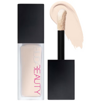 Huda Beauty Luminous Matte Liquid Concealer